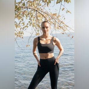 girlfriend collective High-Rise Leggings in Black